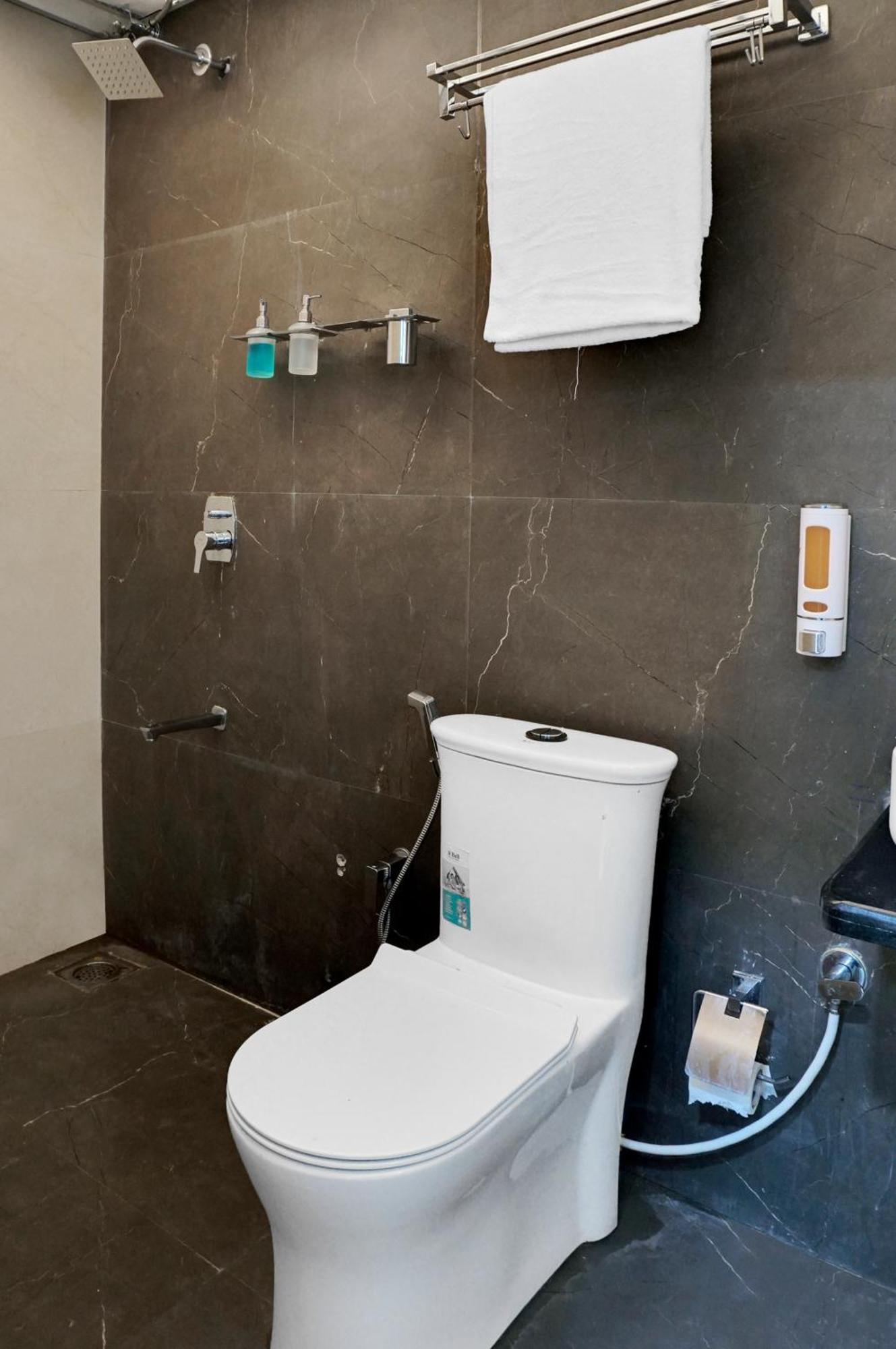 Hotel Sayba Executive Pune Dış mekan fotoğraf